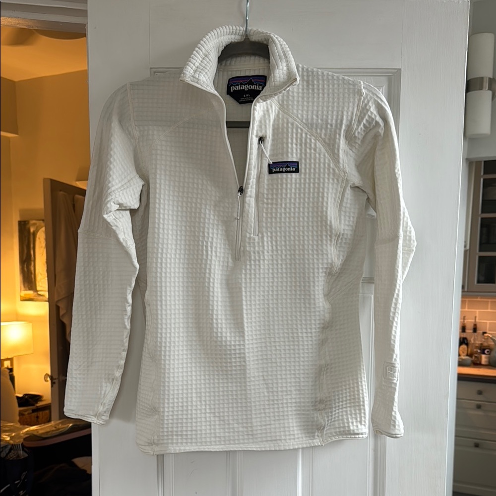 Patagonia White Quarter-Zip Pullover